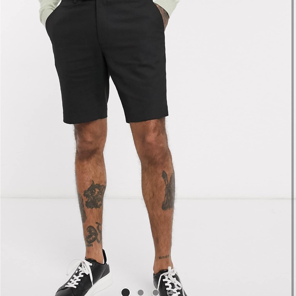 Slim Mid Length Smart Shorts in Black